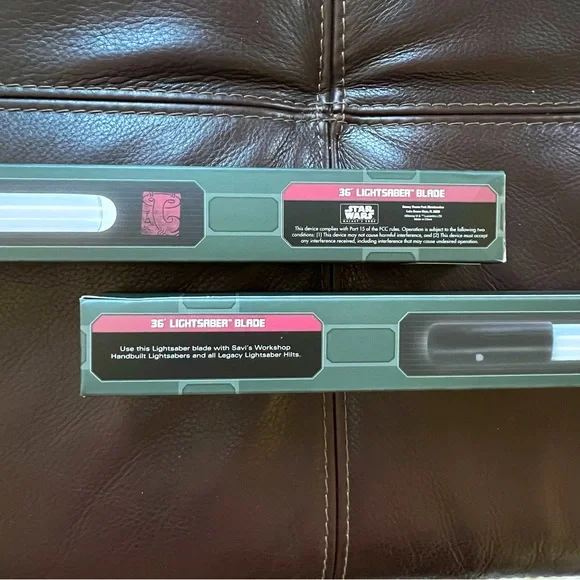 Star Wars Galaxy's Edge Ahsoka Tano Clone Wars Legacy Lightsabers and Blades Set - Picture 14 of 16